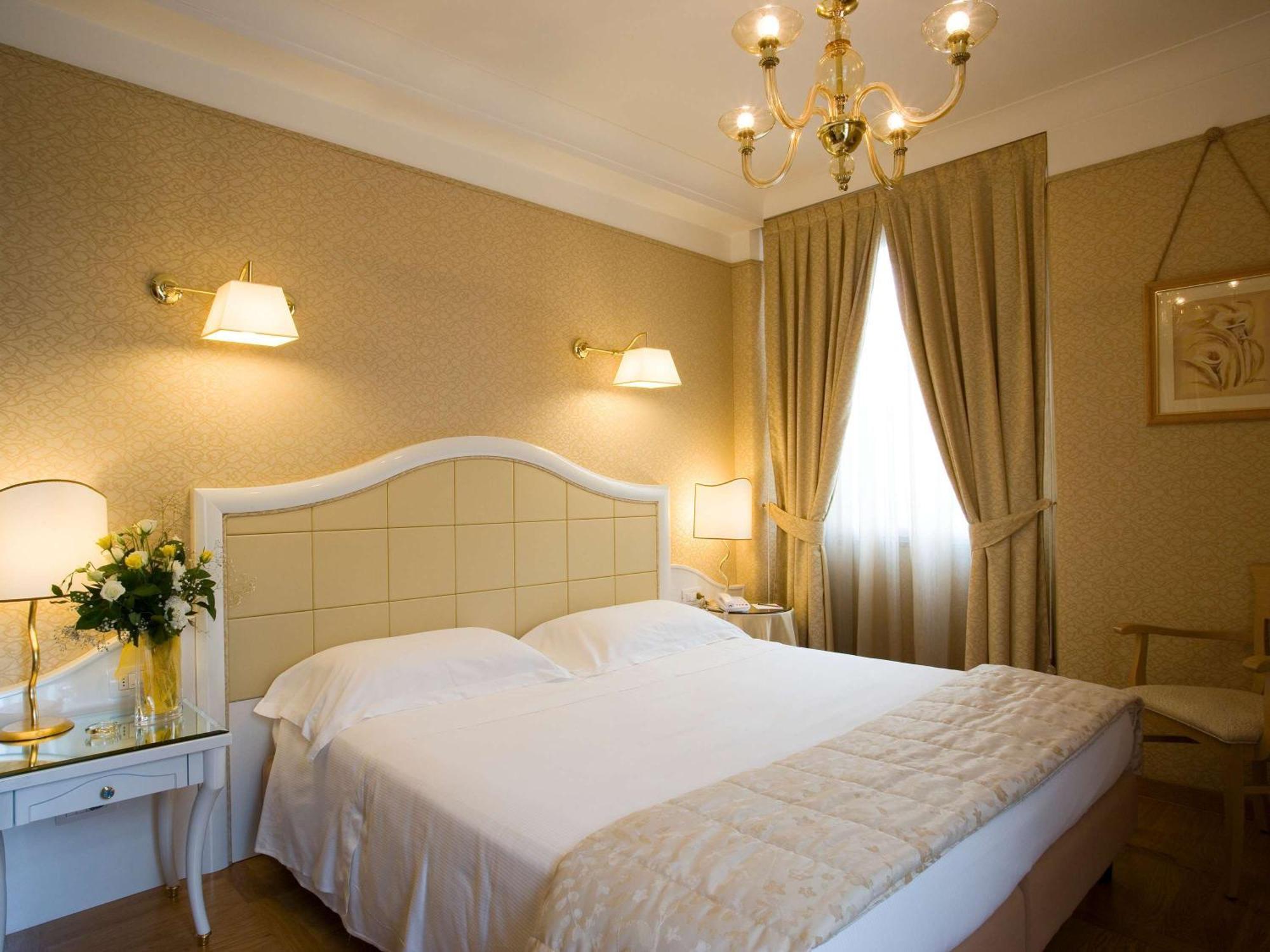 Hotel Mercure Milano Centro Eksteriør billede
